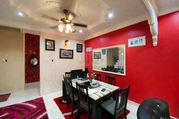 TAMAN PUTERI HILLPARK