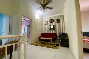 TAMAN PUTERI HILLPARK