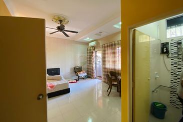 TAMAN PUTERI HILLPARK