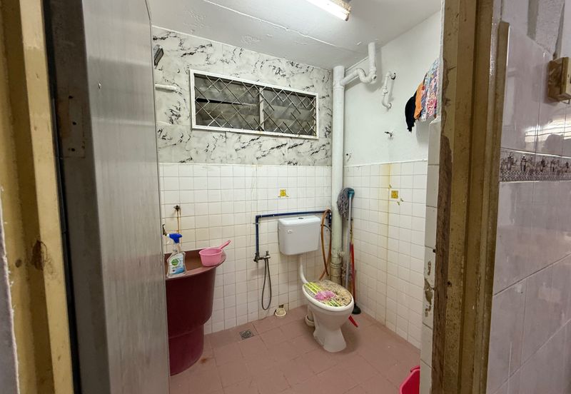 Ground Floor Flat Hamna🏡(Termurah✅) di Gulugor, Penang