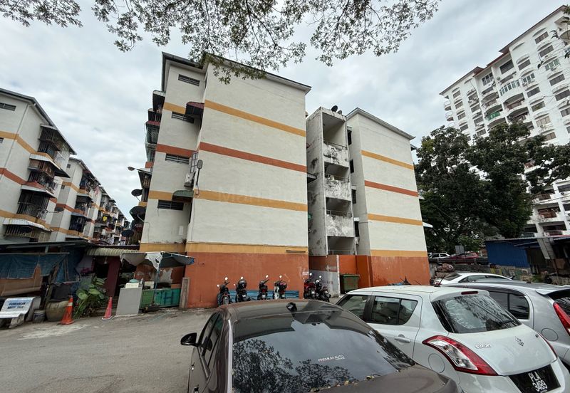 Ground Floor Flat Hamna🏡(Termurah✅) di Gulugor, Penang