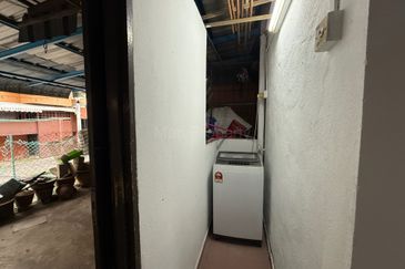 Ground Floor Flat Hamna🏡(Termurah✅) di Gulugor, Penang