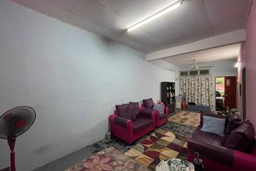 TAMAN DESA KENANGAN (KUALA NERANG)