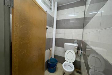 TAMAN DESA KENANGAN (KUALA NERANG)