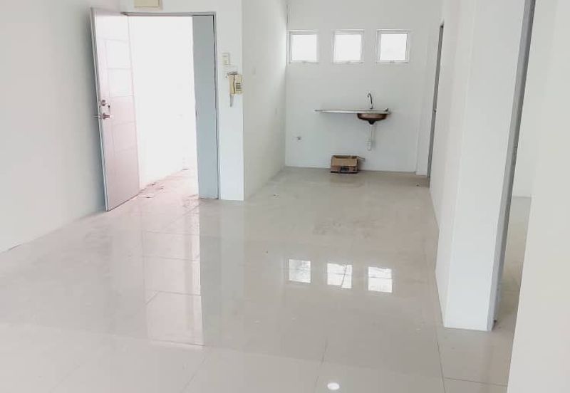 KAMPUS WEST CITY CONDOMINIUM, KAMPAR