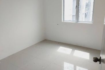 KAMPUS WEST CITY CONDOMINIUM, KAMPAR