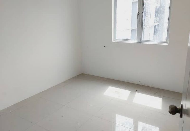 KAMPUS WEST CITY CONDOMINIUM, KAMPAR