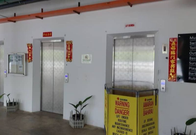 KAMPUS WEST CITY CONDOMINIUM, KAMPAR