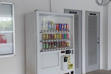 KAMPUS WEST CITY CONDOMINIUM, KAMPAR