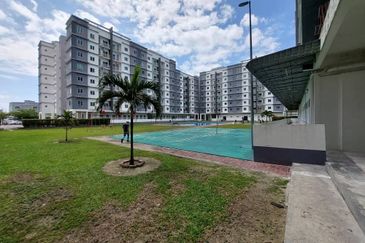 KAMPUS WEST CITY CONDOMINIUM, KAMPAR