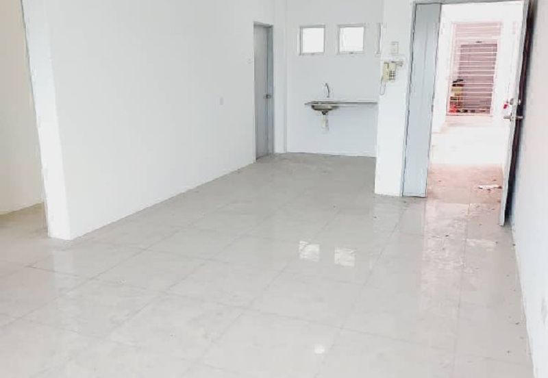 KAMPUS WEST CITY CONDOMINIUM, KAMPAR