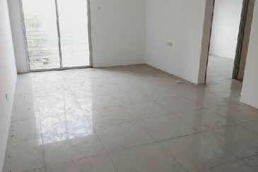 KAMPUS WEST CITY CONDOMINIUM, KAMPAR