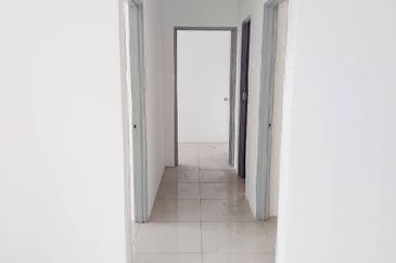 KAMPUS WEST CITY CONDOMINIUM, KAMPAR