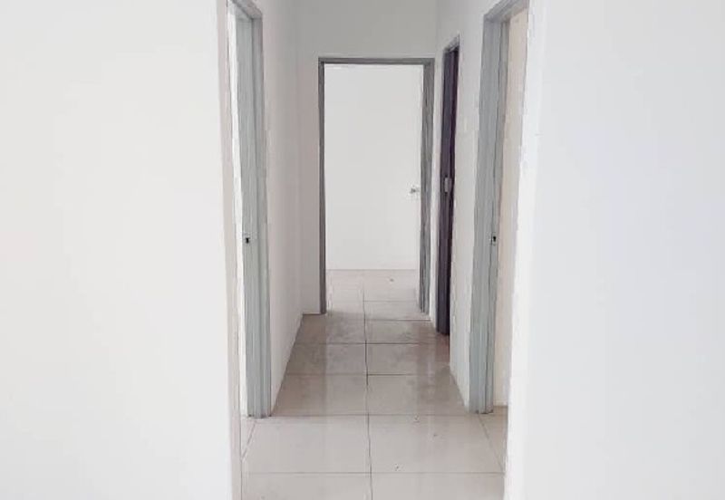 KAMPUS WEST CITY CONDOMINIUM, KAMPAR