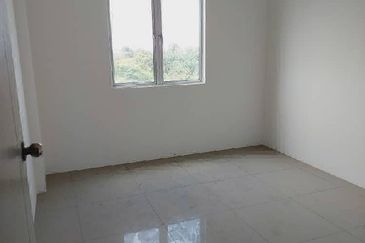 KAMPUS WEST CITY CONDOMINIUM, KAMPAR