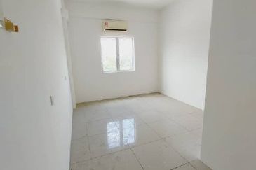 KAMPUS WEST CITY CONDOMINIUM, KAMPAR