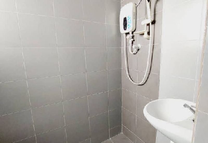 KAMPUS WEST CITY CONDOMINIUM, KAMPAR