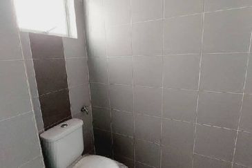 KAMPUS WEST CITY CONDOMINIUM, KAMPAR