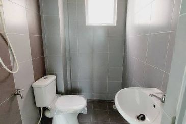 KAMPUS WEST CITY CONDOMINIUM, KAMPAR