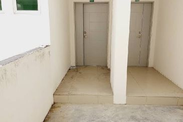 KAMPUS WEST CITY CONDOMINIUM, KAMPAR