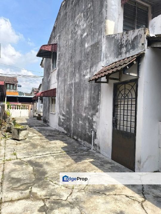 Taman Arkid Menglembu Ipoh Double Storey Intermediate Corner House, Perak, Menglembu