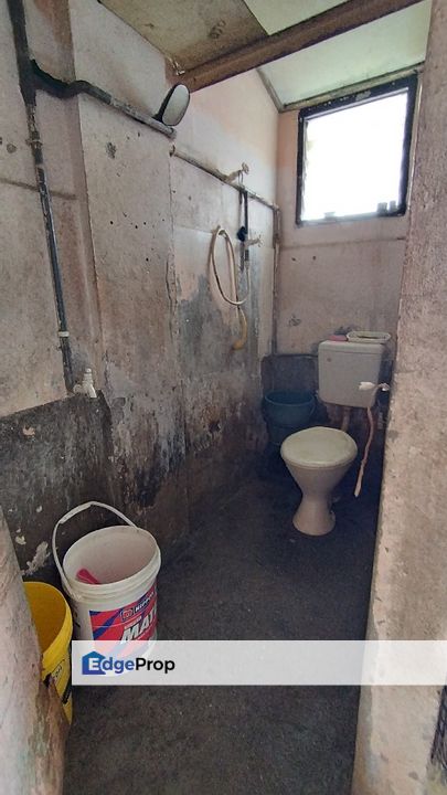 Rumah Pangsa Bercham Flat Corner unit For Sale, Perak, Kinta