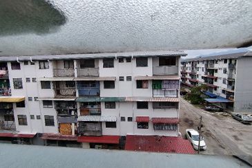 RUMAH PANGSA BERCHAM