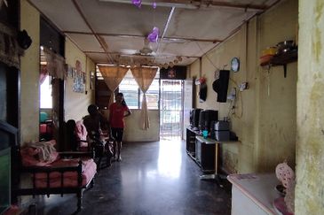 RUMAH PANGSA BERCHAM