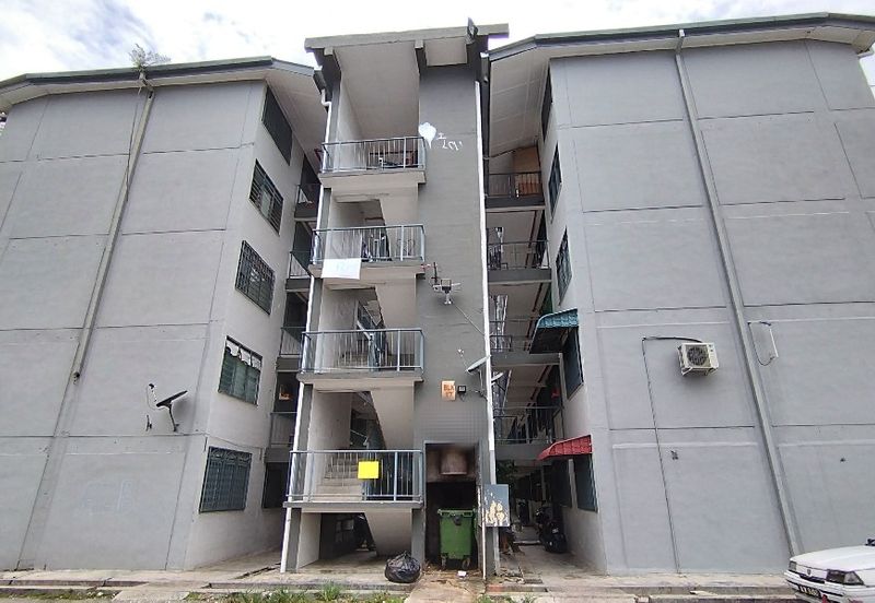 RUMAH PANGSA BERCHAM