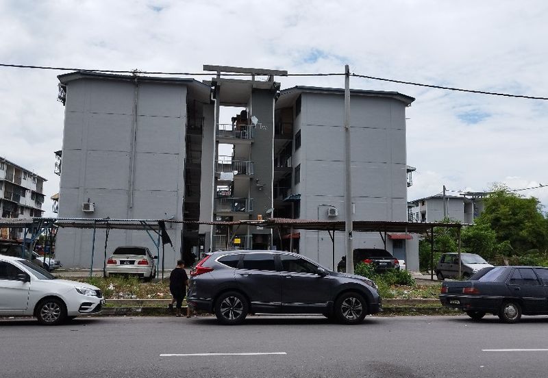 RUMAH PANGSA BERCHAM