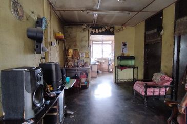 RUMAH PANGSA BERCHAM