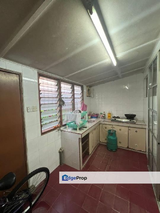 Taman Cempaka Freehold Double Storey House, Perak, Ipoh