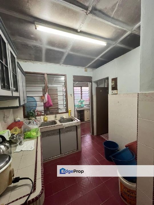 Taman Cempaka Freehold Double Storey House, Perak, Ipoh