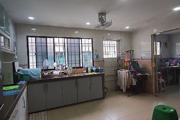 TAMAN ANJUNG BERCHAM MEGAH