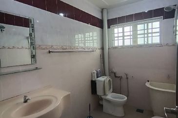 TAMAN ANJUNG BERCHAM MEGAH