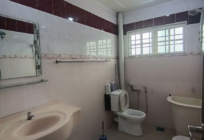 TAMAN ANJUNG BERCHAM MEGAH