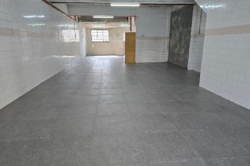 Pengkalan Station 18