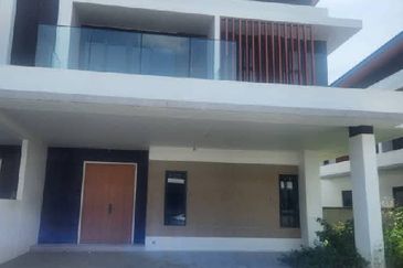 The Grand Thompson Residence