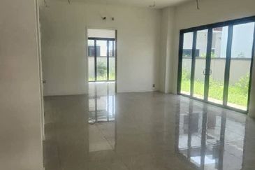 The Grand Thompson Residence