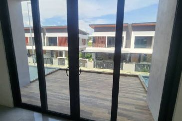 The Grand Thompson Residence