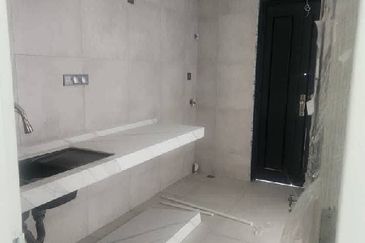 The Grand Thompson Residence