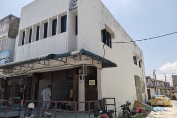 Pengkalan Station 18