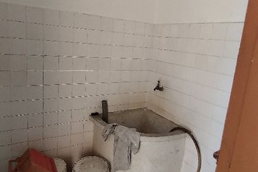 TAMAN CAHAYA BERCHAM