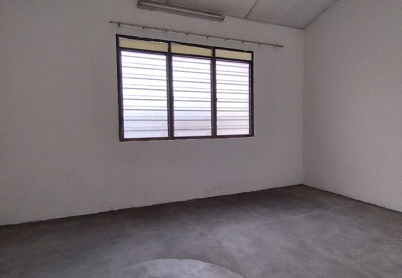 TAMAN CAHAYA BERCHAM