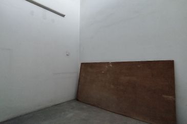 TAMAN CAHAYA BERCHAM