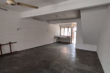 TAMAN CAHAYA BERCHAM