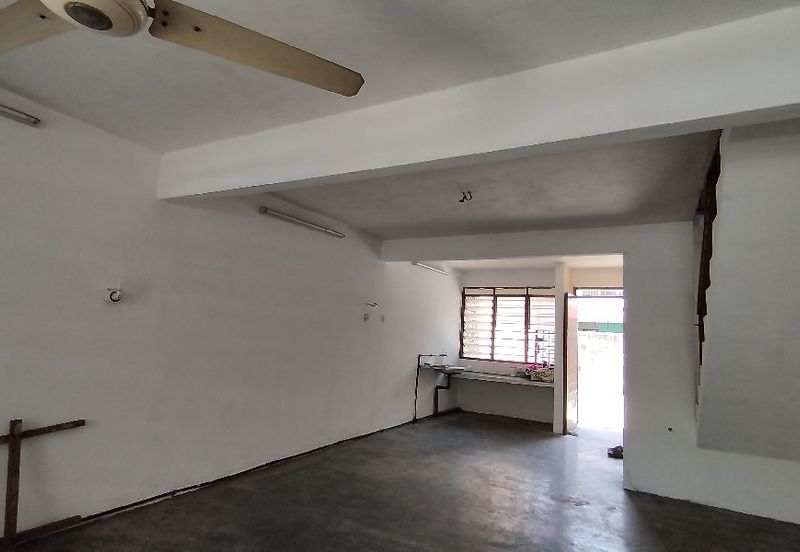 TAMAN CAHAYA BERCHAM