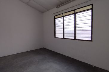 TAMAN CAHAYA BERCHAM