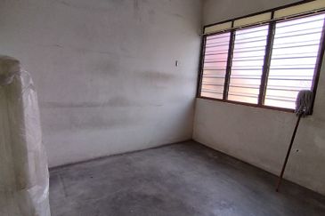 TAMAN CAHAYA BERCHAM