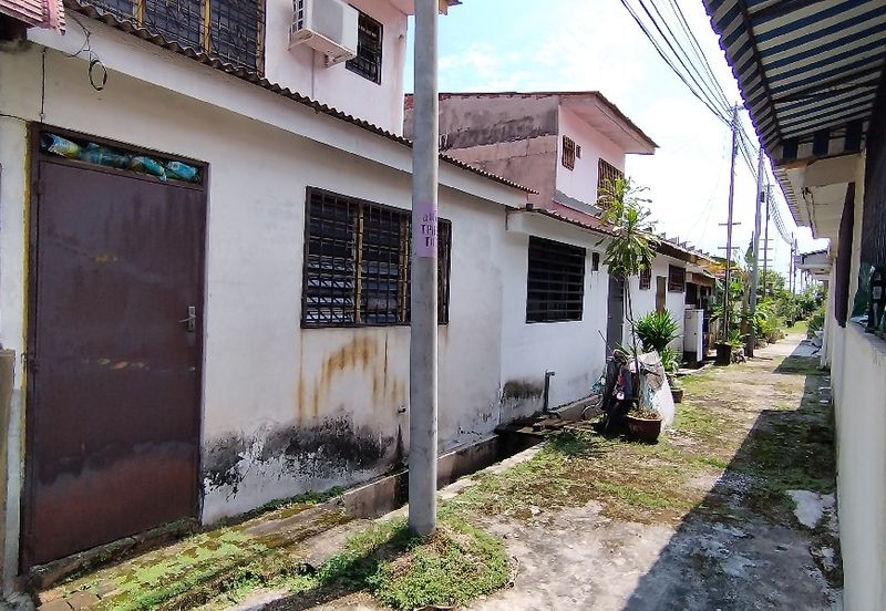 TAMAN CAHAYA BERCHAM